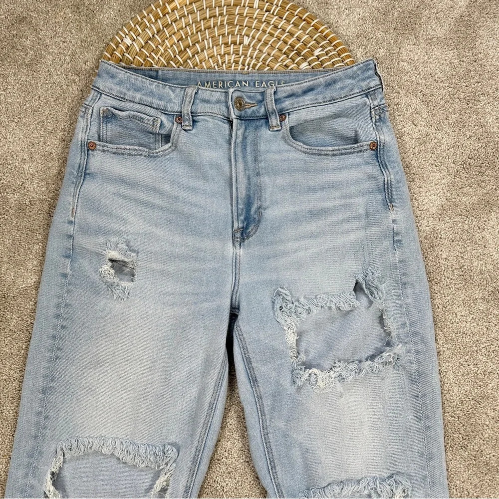 American Eagle Stretch Mom Straight Jeans Distressed Ripped Blue Size 6 Short - Picture 3 of 15